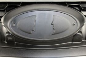 Auflage Vorn Kühlergrill / Emblemträger - Lada Kalina II