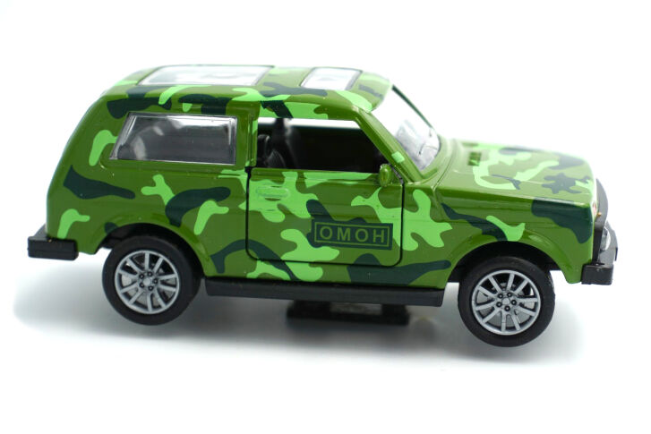 Lada Niva Modellauto - Grüntarn - OMON Sondereinheit des Militär